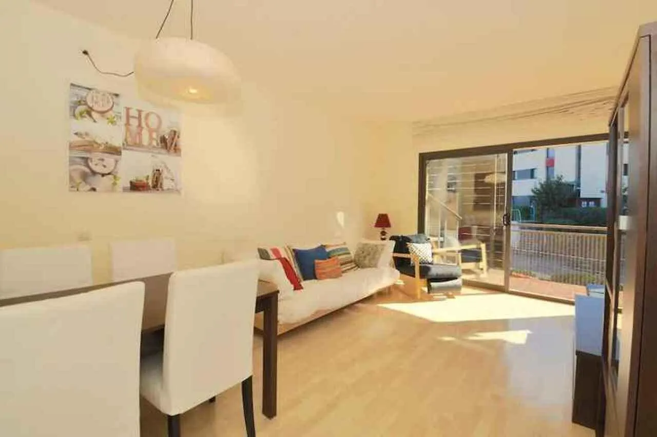 Apartment Garbi Boadella contacts